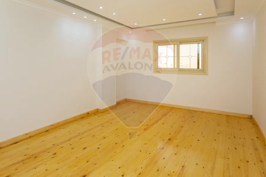 شقة للبيع 145 م سبورتنج (متفرع من ابوقير)