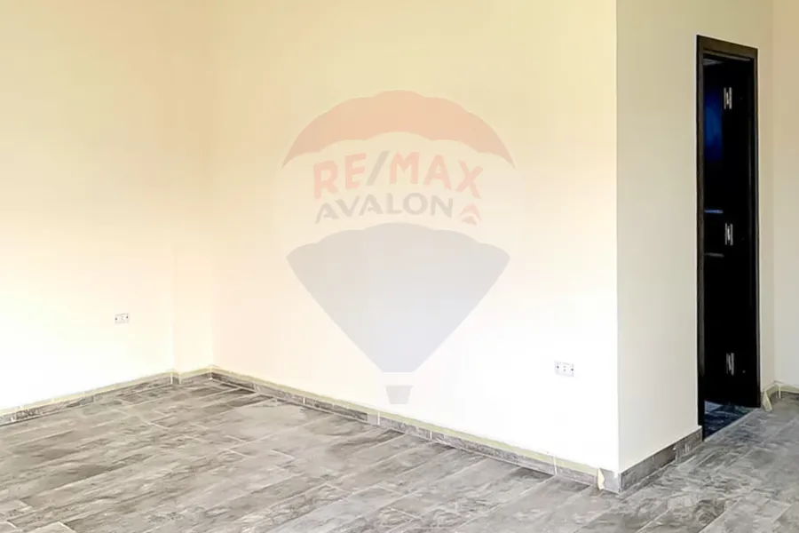 فيلا للبيع 750 م كينج مريوط (خلف واحه خطاب)