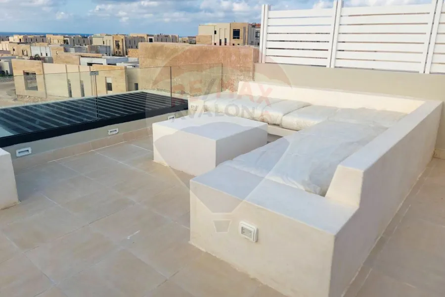 توين هاوس للبيع  ( Caesar Bay - راس الحكمه ) 394 م