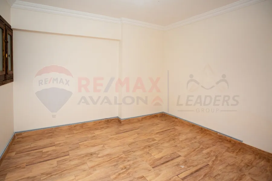 شقة للبيع 162 م  سابا باشا (ش خليل مطران)