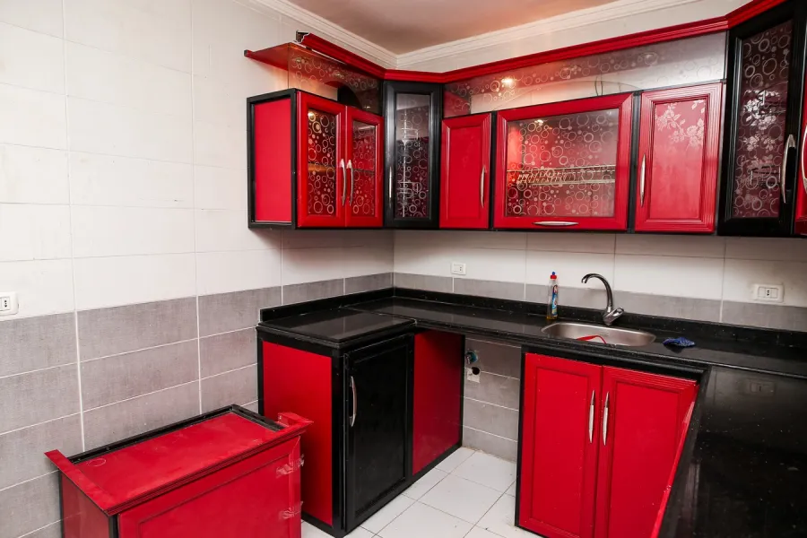 شقة للإيجار175م المنتزة (كمبوند جرين فيو)