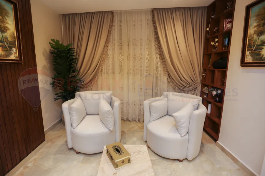 Apartment for sale 145 m Montazah (Royal Plaza Complex)