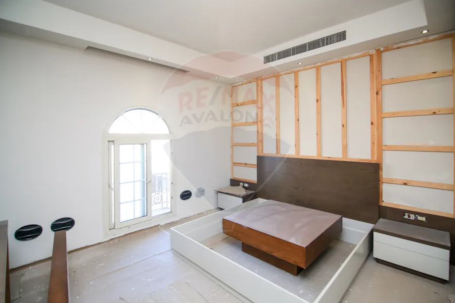 Apartment for sale 333 m Smouha (On the Mahmoudiyah axis -Beside Pharos University)