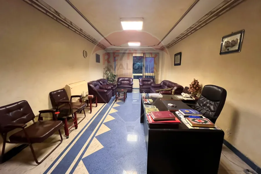 شقة إداري للإيجار المفروش 90 م سابا باشا (خطوات من مستشفي الألماني)