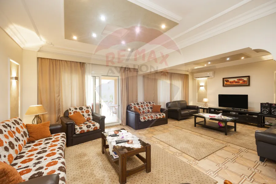 Ground chalet + Garden for Sale north coast (Granada village)