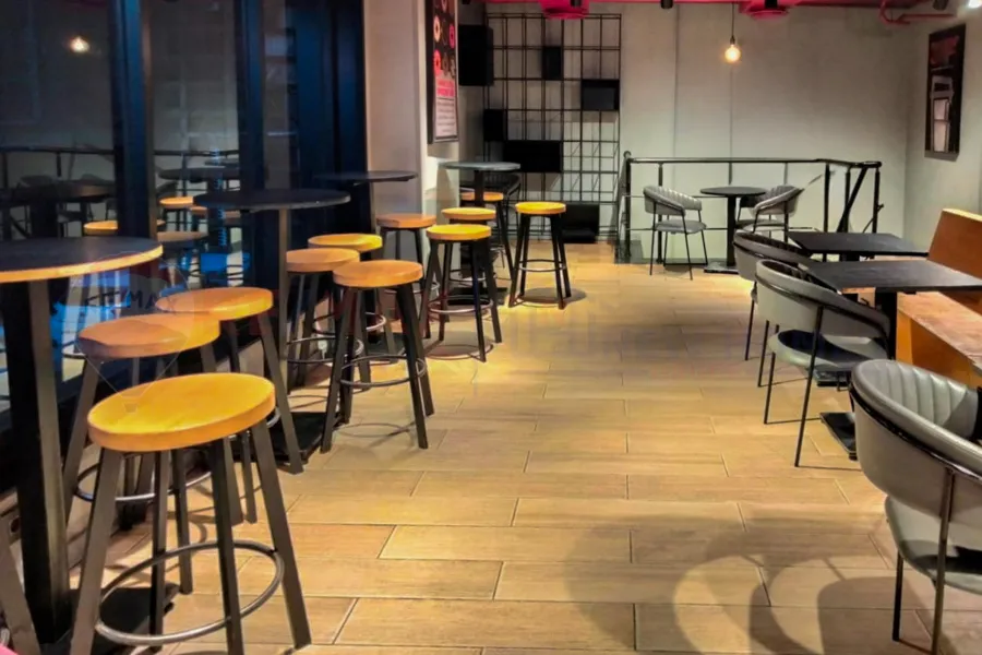 محل  بعائد استثماري للبيع 200 م المندرة (على البحر مباشرة) بتسهيلات في السداد