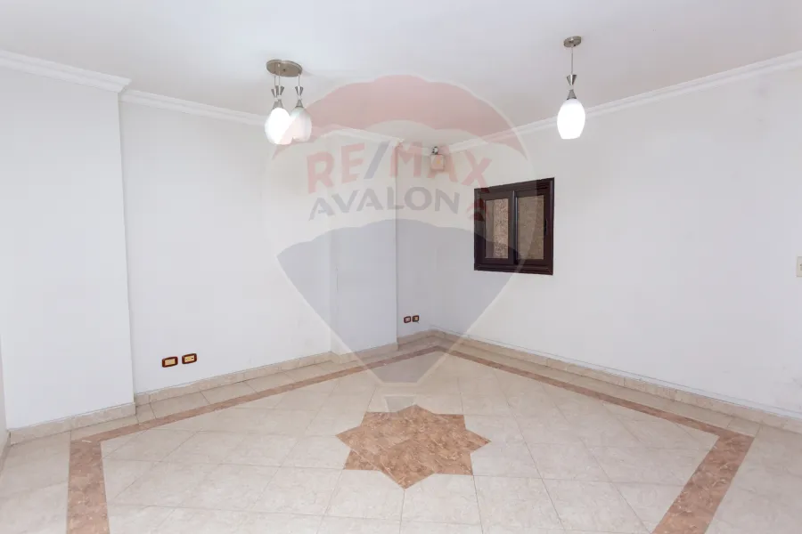 Administrative apartment for sale 111 m Smouha (Fawzy Moaz St.)