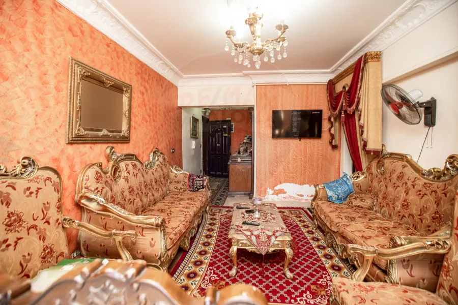 Apartment for sale 100m Al-Montazah (Royal Plaza Towers)