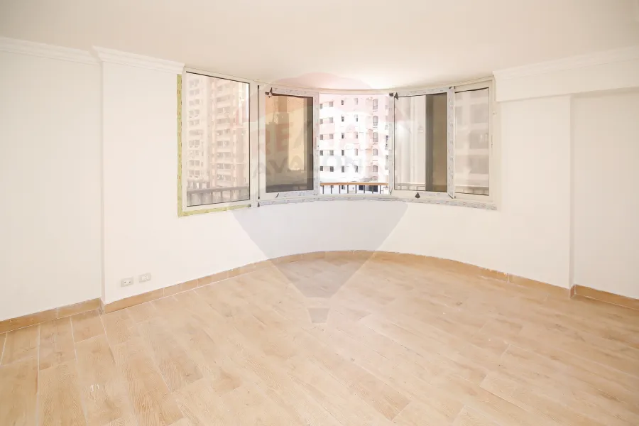 Apartment for Rent 170 m San Stefano (Abd el salam aref- brand building )