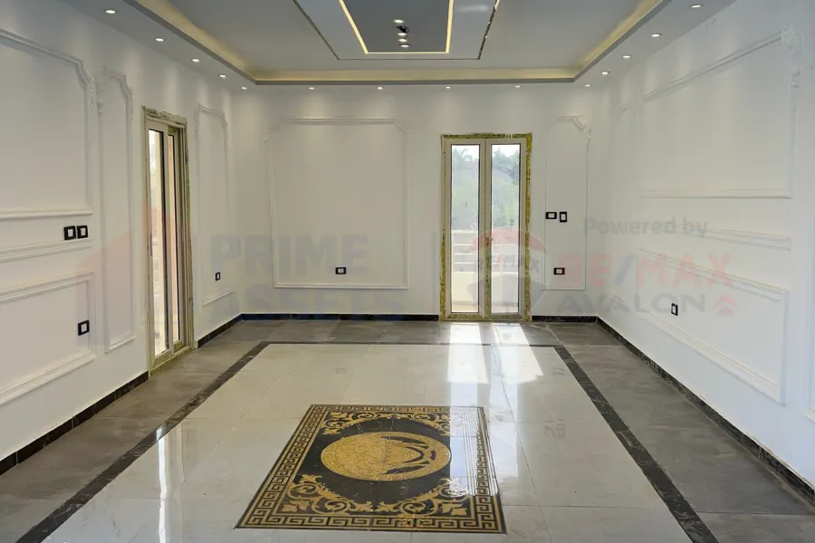 فيلا ستاند الون للبيع 520 م كينج مريوط (ش رشيد محمد رشيد)