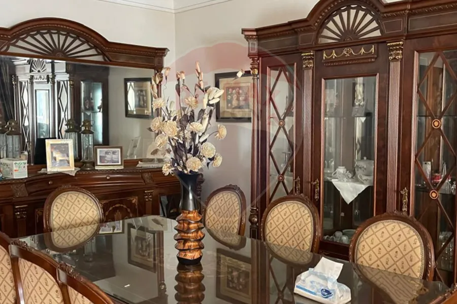 Apartment for sale 250 m Smouha (in front of Pharos University)