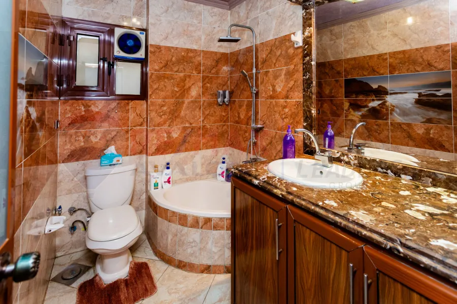 شقة للبيع 135 م سبورتنج (ش محمود الطوربيني)