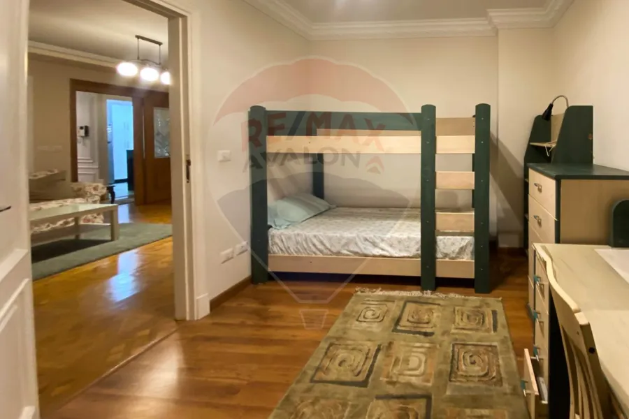 شقة للايجار المفروش 265 م سموحة (ش بهاء الدين الغتوري)