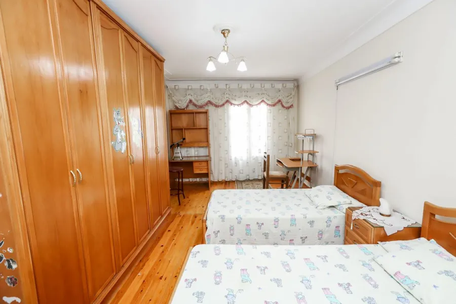 شقة للايجار مفروش 220م سابا باشا