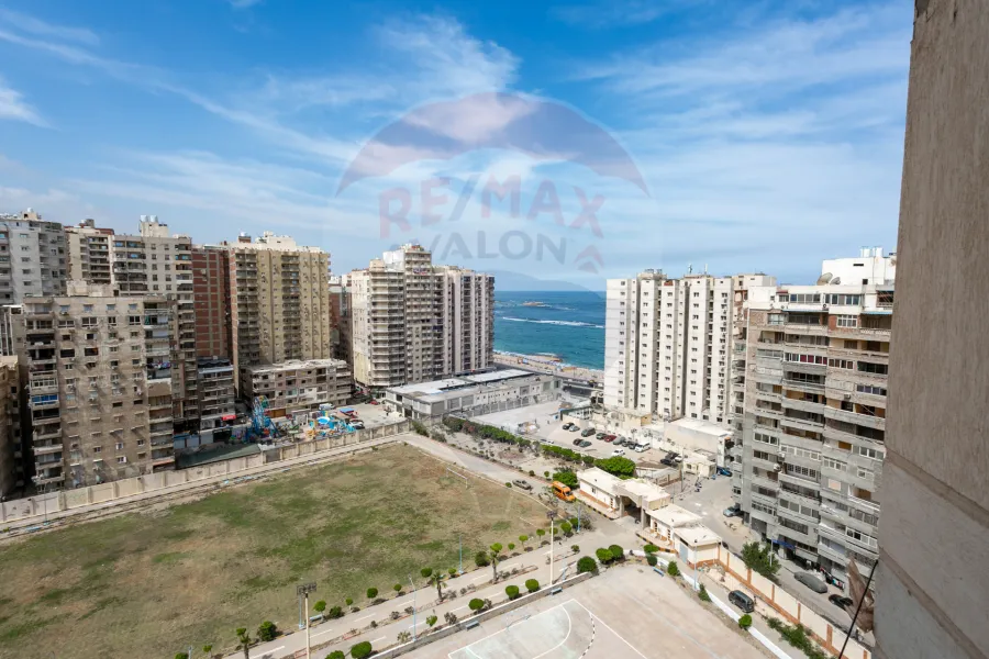 شقة للبيع 110 م العصافرة بحري (ش عبد الحليم محمود)