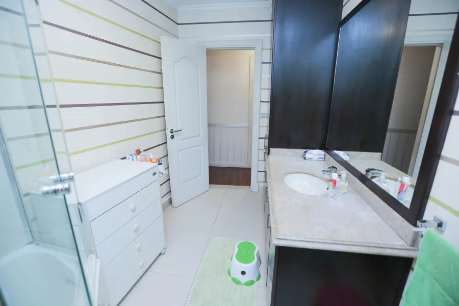 شقة للبيع 315م سموحة ( كوبري 14 مايو - عمارات الوطنية)