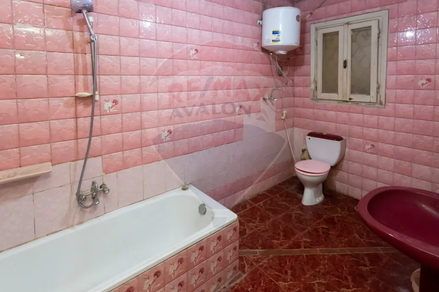 شقة للبيع 100 م سبورتنج (ش بورسعيد)