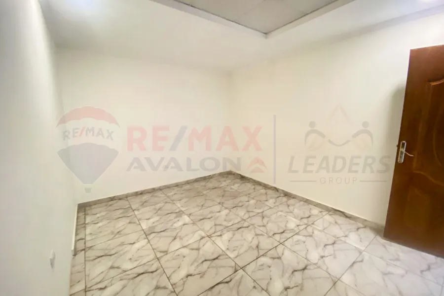 Licensed administrative headquarters for rent, 75 m Camp Caesar (directly on the tram)