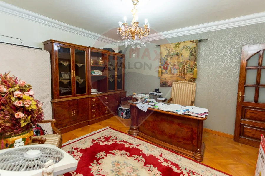 شقة للبيع 294 م سموحة (بجوار مسجد على بن ابى طالب)