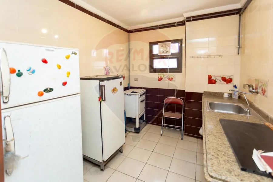 Apartment for sale 200 m Roushdy (steps from the tram)