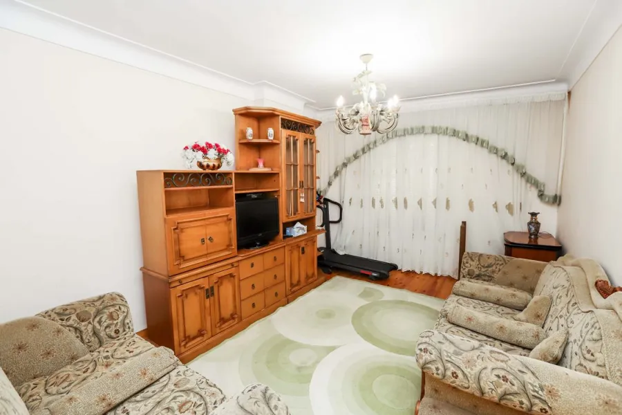 شقة للايجار مفروش 220م سابا باشا