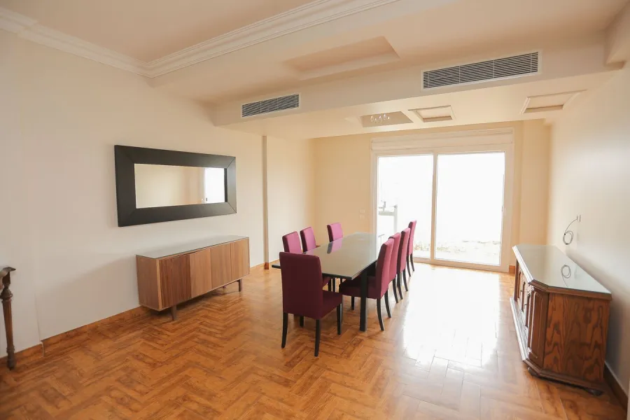 عدد 2 فيلا توين هاوس كامل 350م للبيع  (كومباوند ميروزا بجوار كارفور