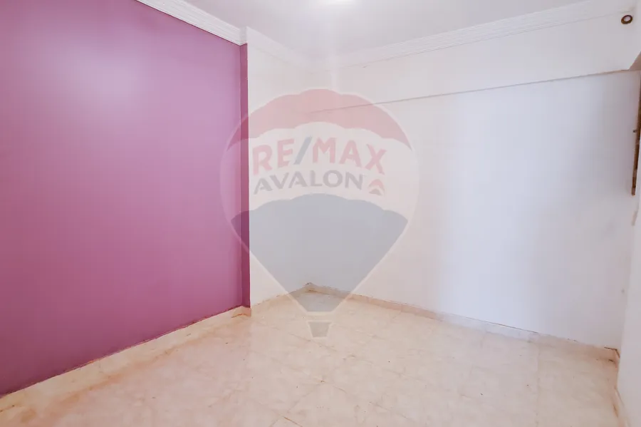 شقة للايجار 120 م الابراهيمية (خطوات من مول لاجيتيه)