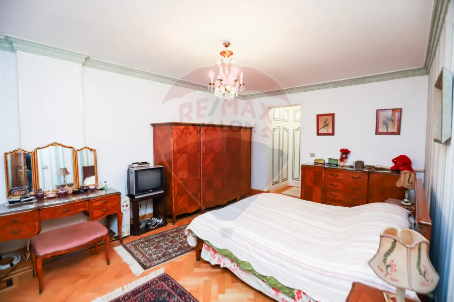 Apartment For Sale 292 m Latin District (Fouad St.)