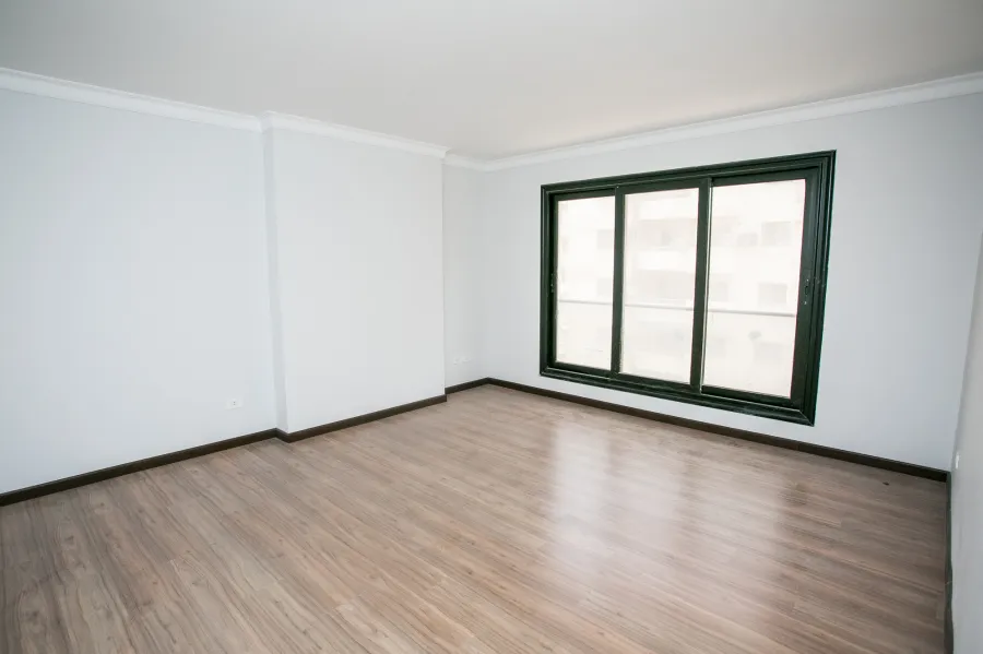 شقة للبيع 223م لوران - على الترام مباشرة