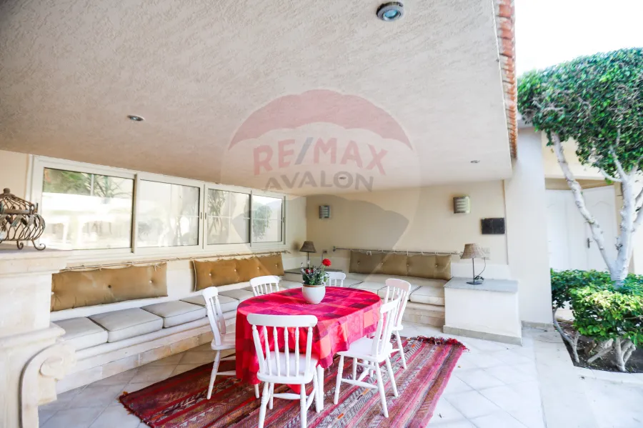 Palace for sale 3,000 m King Mariout (Qusor area)