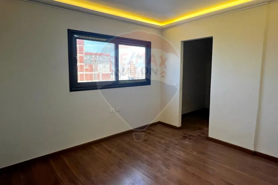 شقة للبيع 130 م كيلوباترا (تاني نمرة من البحر)