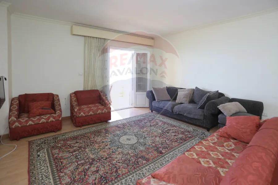 شقة للبيع 145م مصطفى كامل (مساكن الظباط )