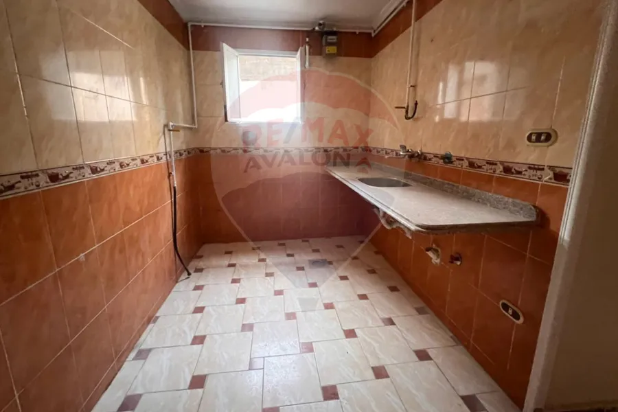 شقة للبيع 150 م سموحة (شارع النصر)