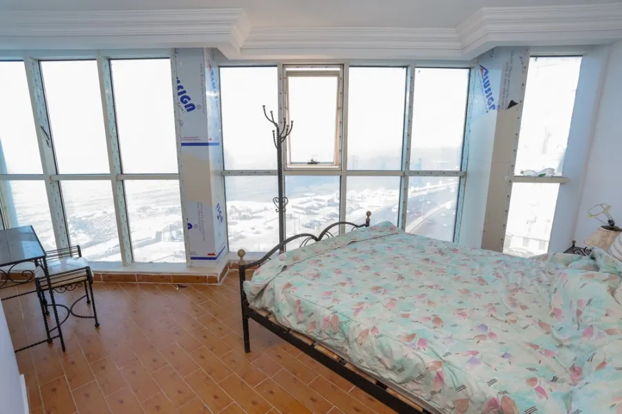 شقة للبيع 130م كامب شيزار- على البحر مباشرة