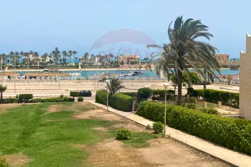 شاليه للبيع (مارينا 5 ) 120 م - صف أول بحيرة