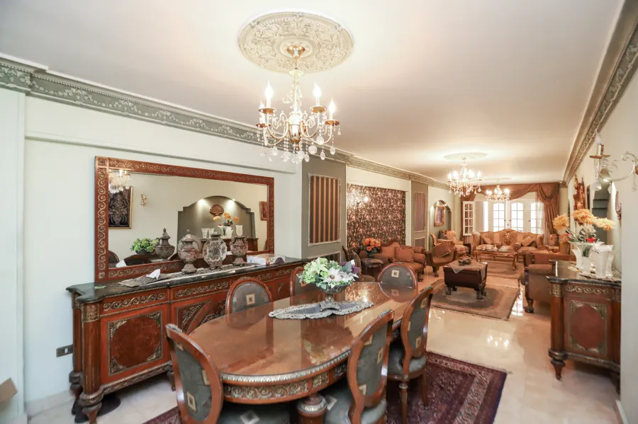 شقة للبيع 225م سابا باشا (ش مصطفى أبو هيف)