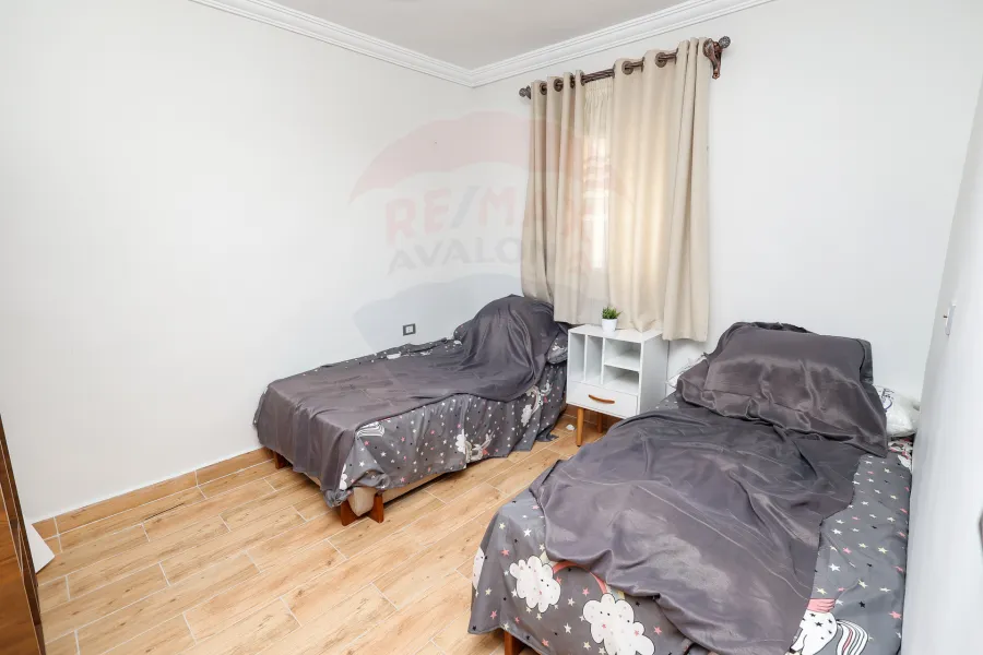 شقة للبيع 125 م ميامي (ش مصطفي كامل)