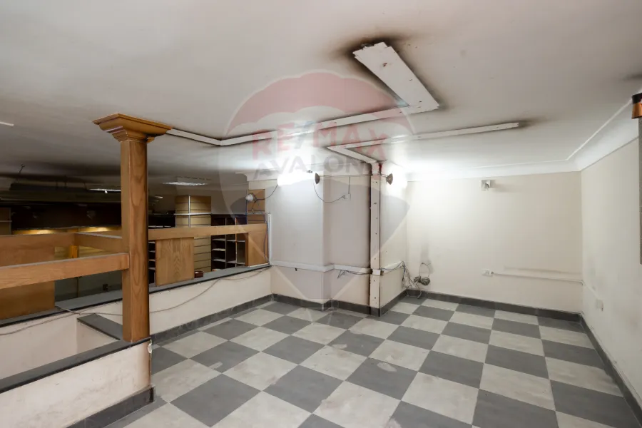 Commercial shop + up floor for sale 85 m Sidi beshr (mohamed najeeb street)