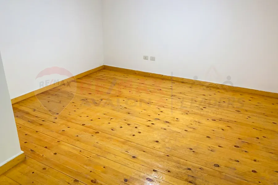 Apartment for rent 170 m Smouha (Hadayek El Saraya - Al Reyada St.)