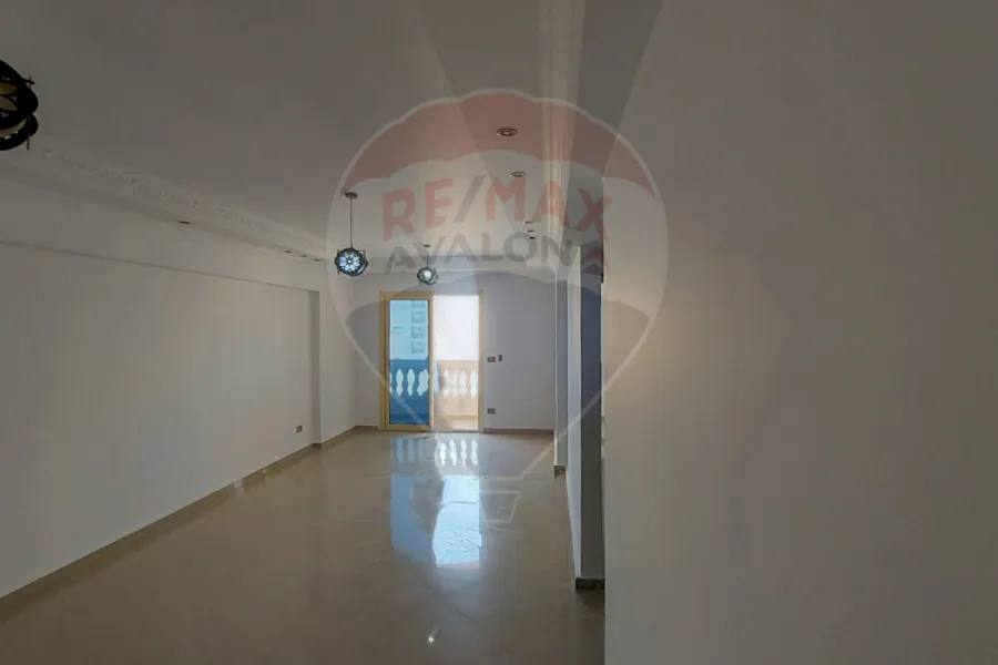 Apartment for sale 140 m Lauran (the second number from the sea)