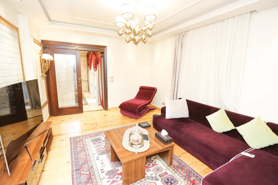 Apartment for sale 267m Laurent (Sir Hank)