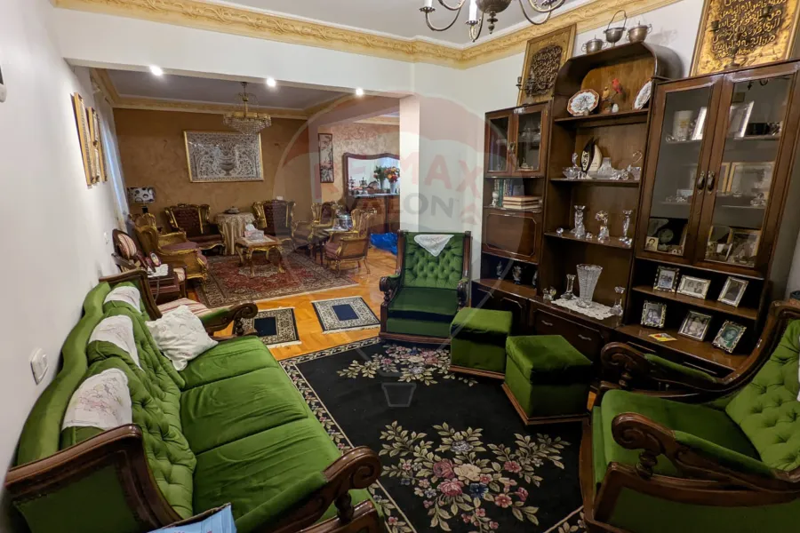 Apartment for sale 184 m San Stefano (second row from the sea - next to Fathallah)