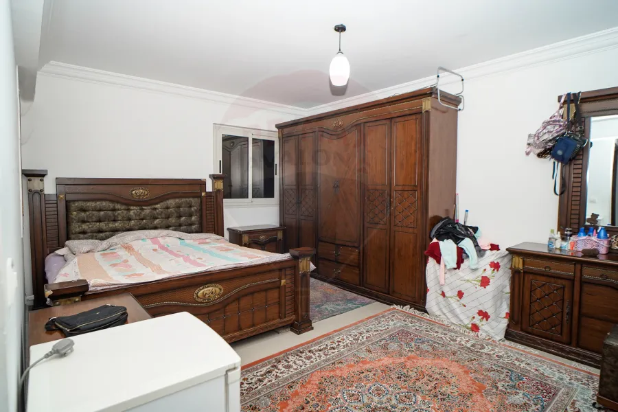 شقة للبيع 200 م لوران (ش الاقبال)