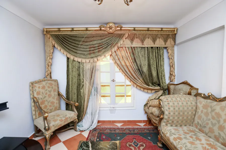 شقة للبيع 123 م ميامي (متفرع من ش العيسوي)