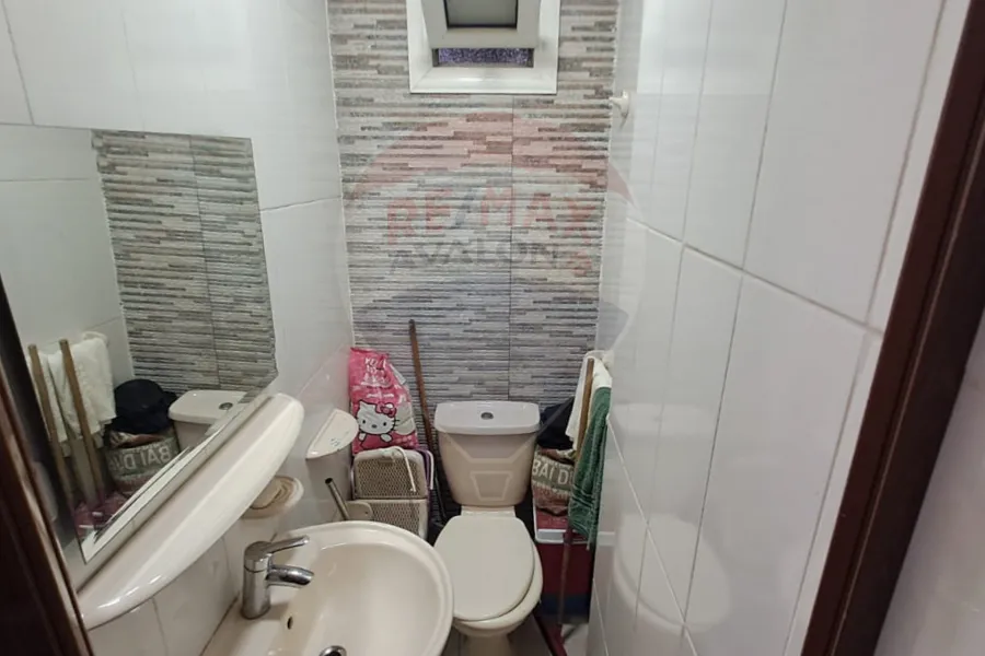 شقة للبيع 200 م مصطفي كامل (خطوات من كوبري كيروسيز سموحة)