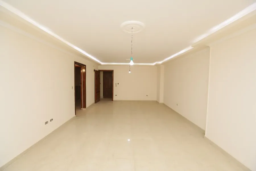 Apartment For Sale 164m El-Seyouf (Moustafa Kamel St.-Steps From Carrefour City Light )