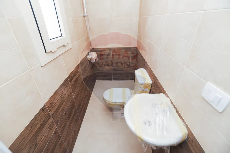 standalon Villa for Sale 418 m King Marriott (jiwar Compound)