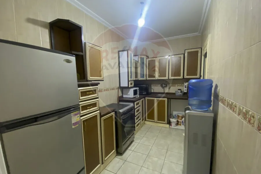 شقة للبيع 150 م ميامي (على البحر مباشرة)