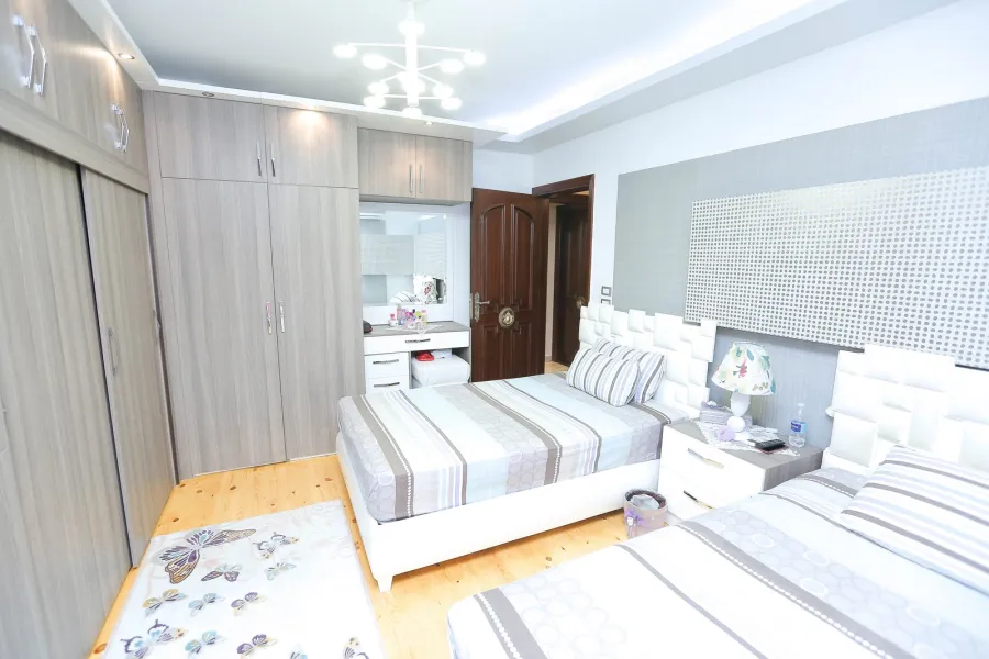 Apartment for sale 267m Laurent (Sir Hank)