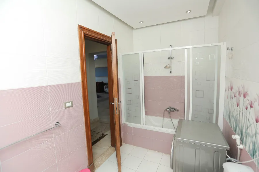 شقة للبيع 600م ميامى الجديدة (ش مصطفى كامل الرئيسى - كومباوند ميامى جراند بلازا)